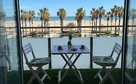 Apartamento Primera Linea De Mar